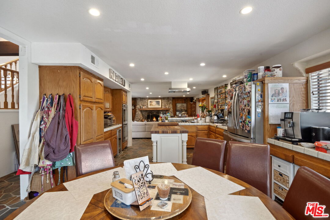 25615 Mulholland Hwy
