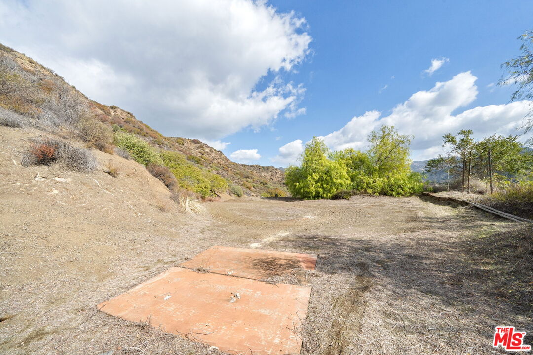 25615 Mulholland Hwy
