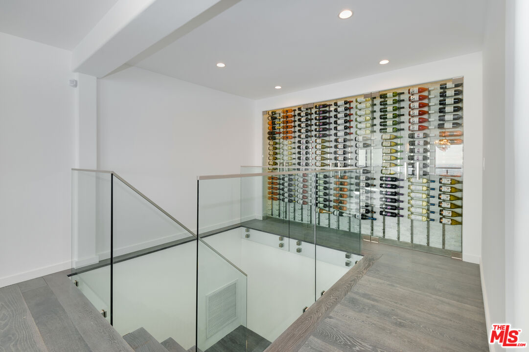 19562 PACIFIC COAST HWY