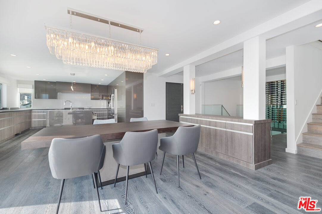 19562 PACIFIC COAST HWY