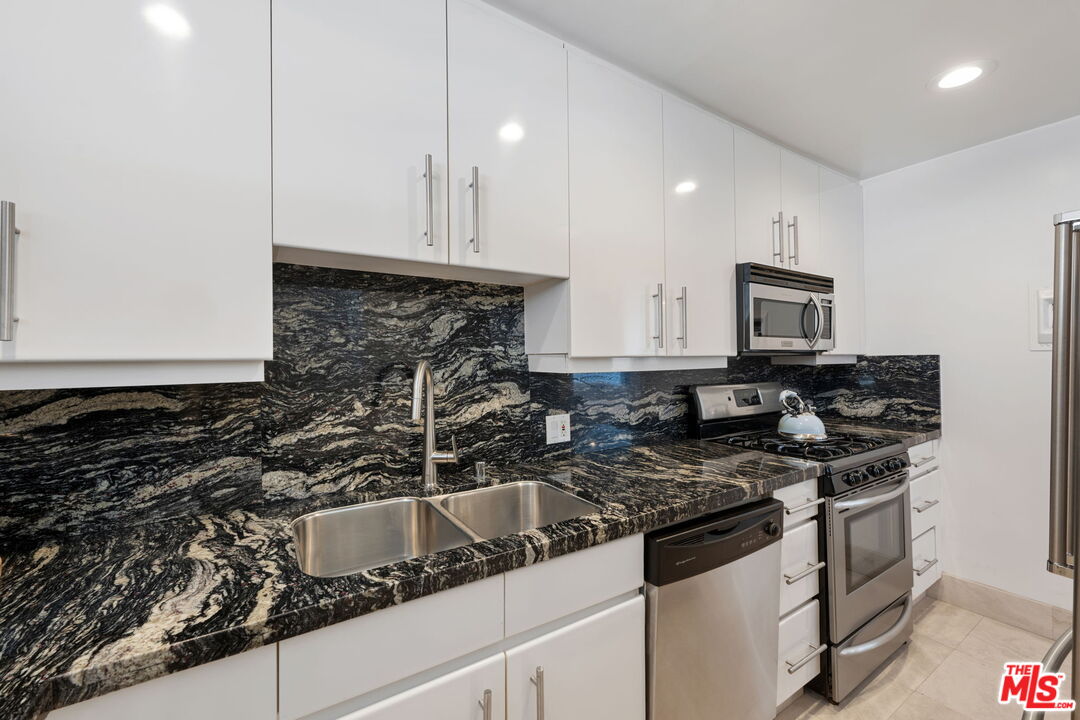 22548 Pacific Coast Hwy Unit: 403