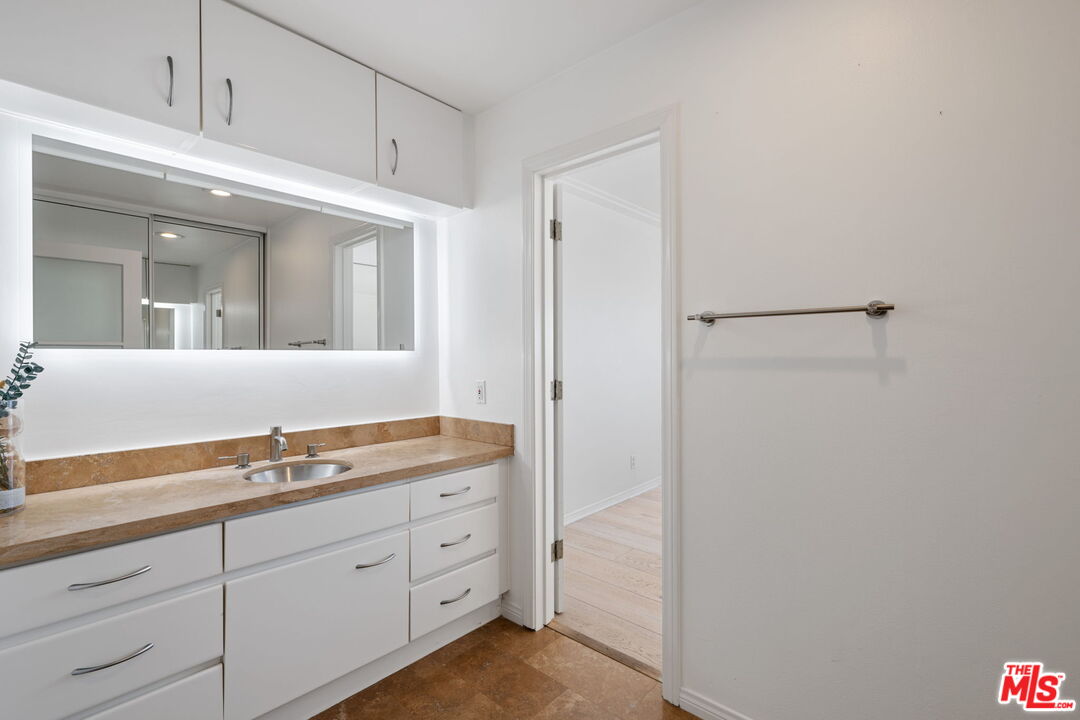22548 Pacific Coast Hwy Unit: 403