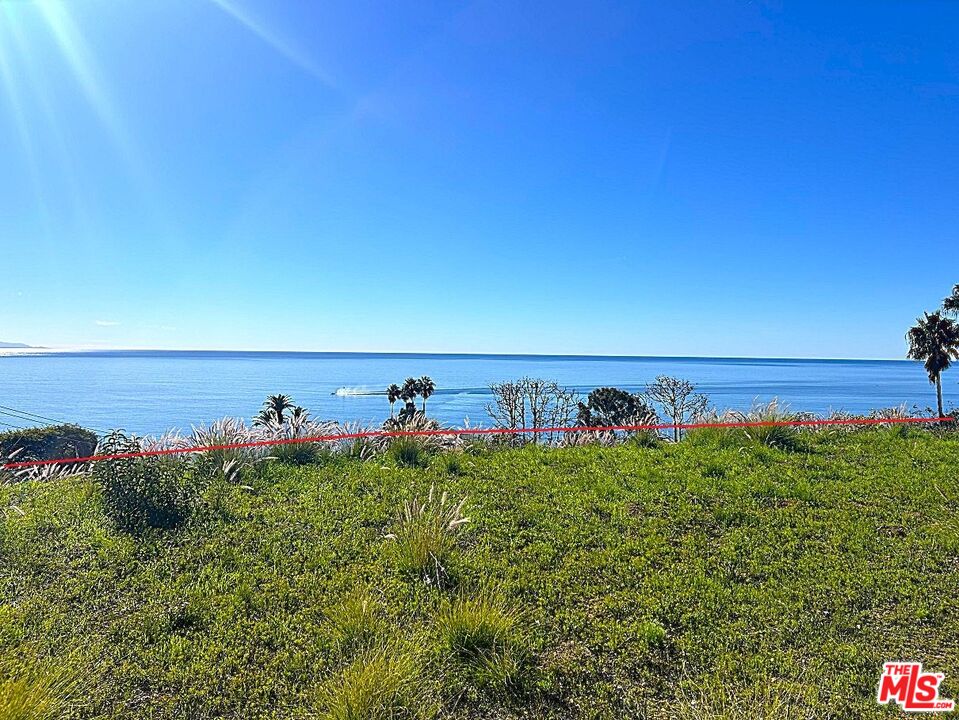 20963 Las Flores Mesa Dr