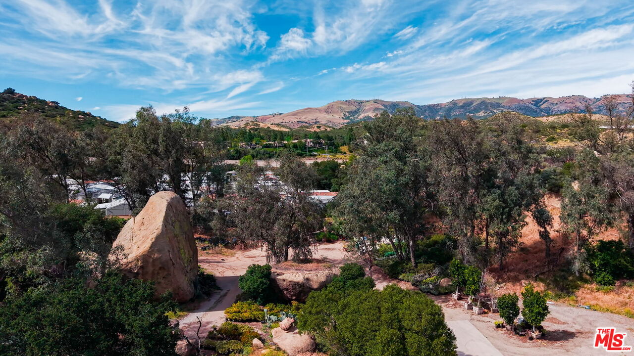 22001 Santa Susana Pass Rd