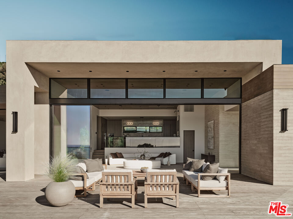 30010 Andromeda Ln