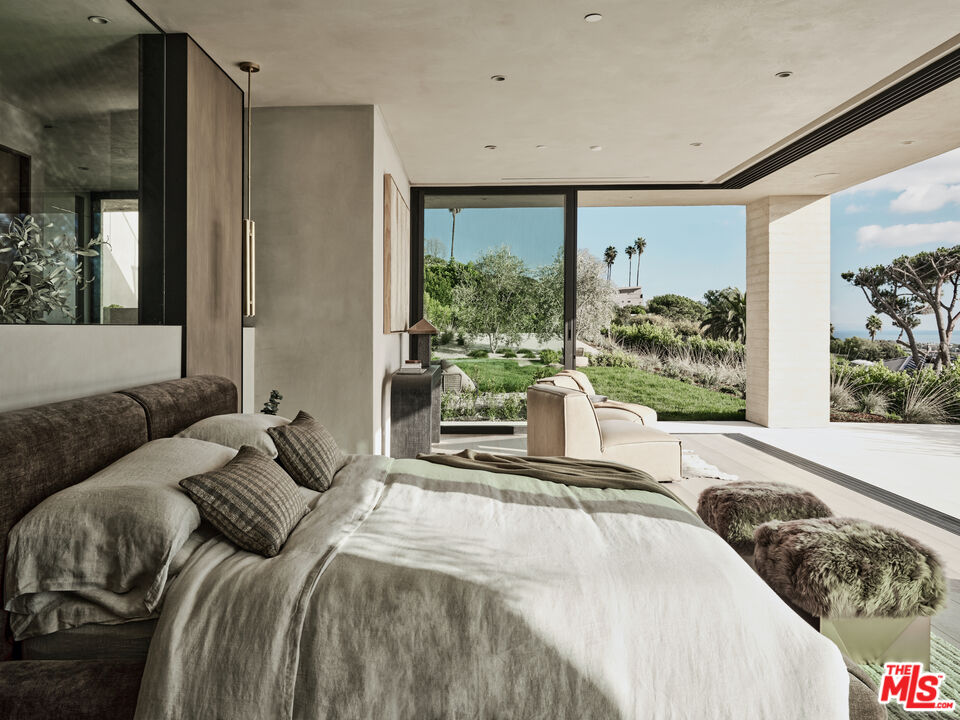 30010 Andromeda Ln