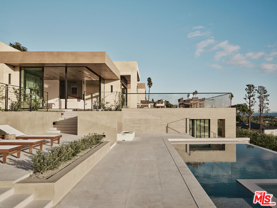 30010 Andromeda Ln