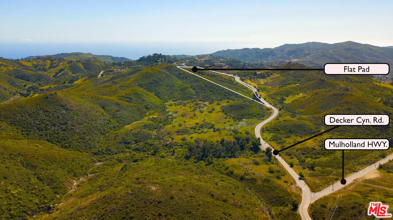 1400 Decker Canyon