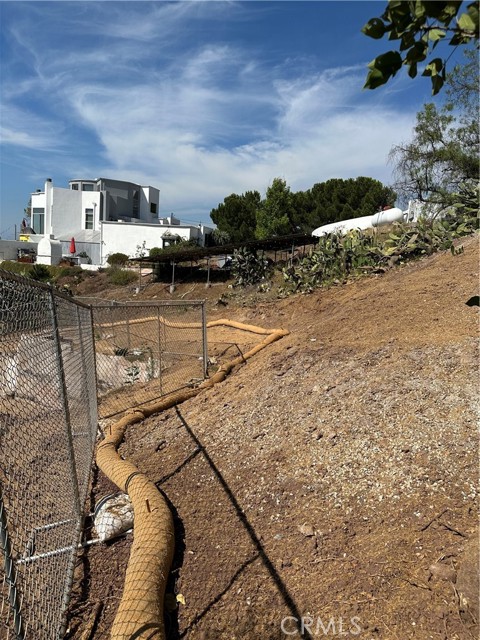 24764 W Saddle Peak RD