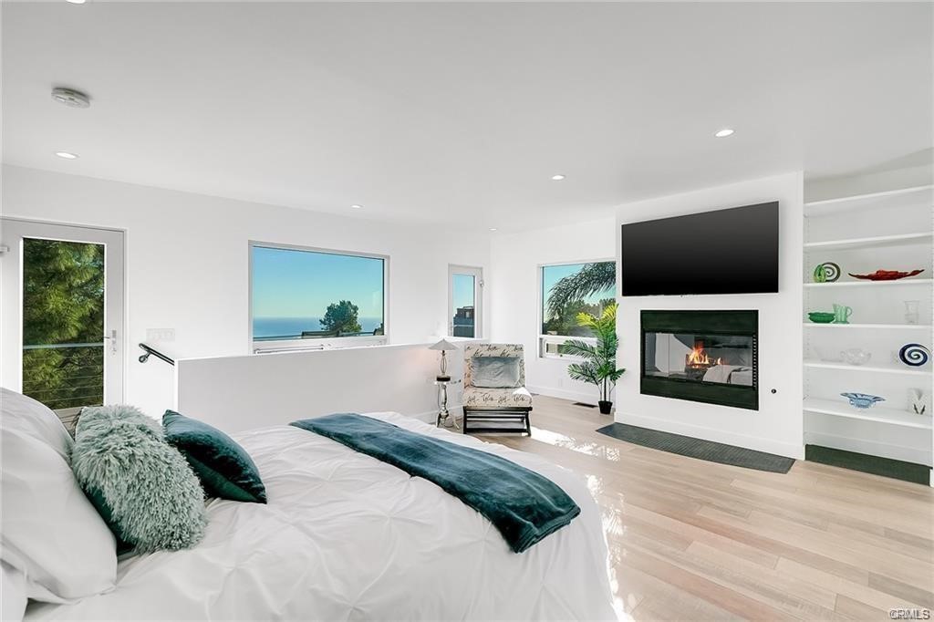 24764 W Saddle Peak RD