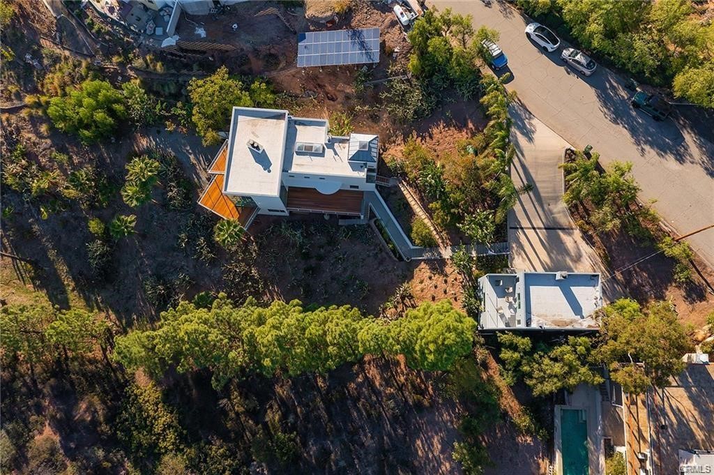 24764 W Saddle Peak RD