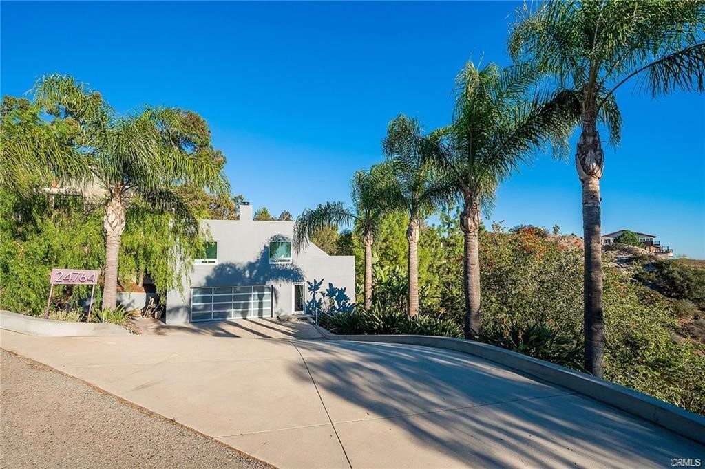 24764 W Saddle Peak RD