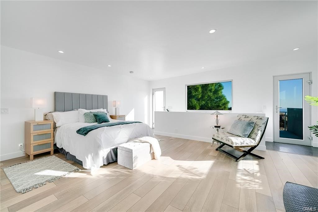 24764 W Saddle Peak RD