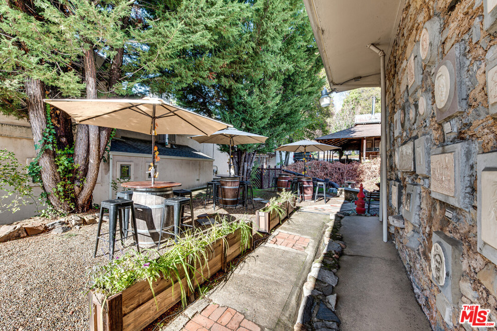 476 Main