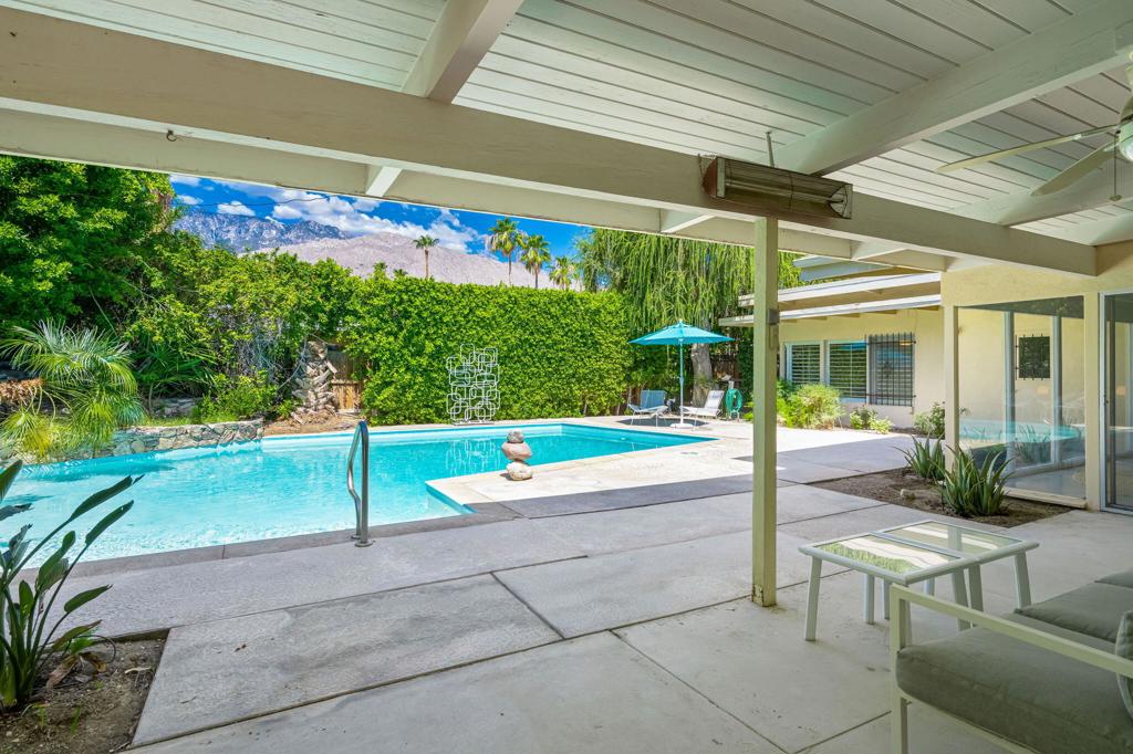 1333 E Deepwell Road