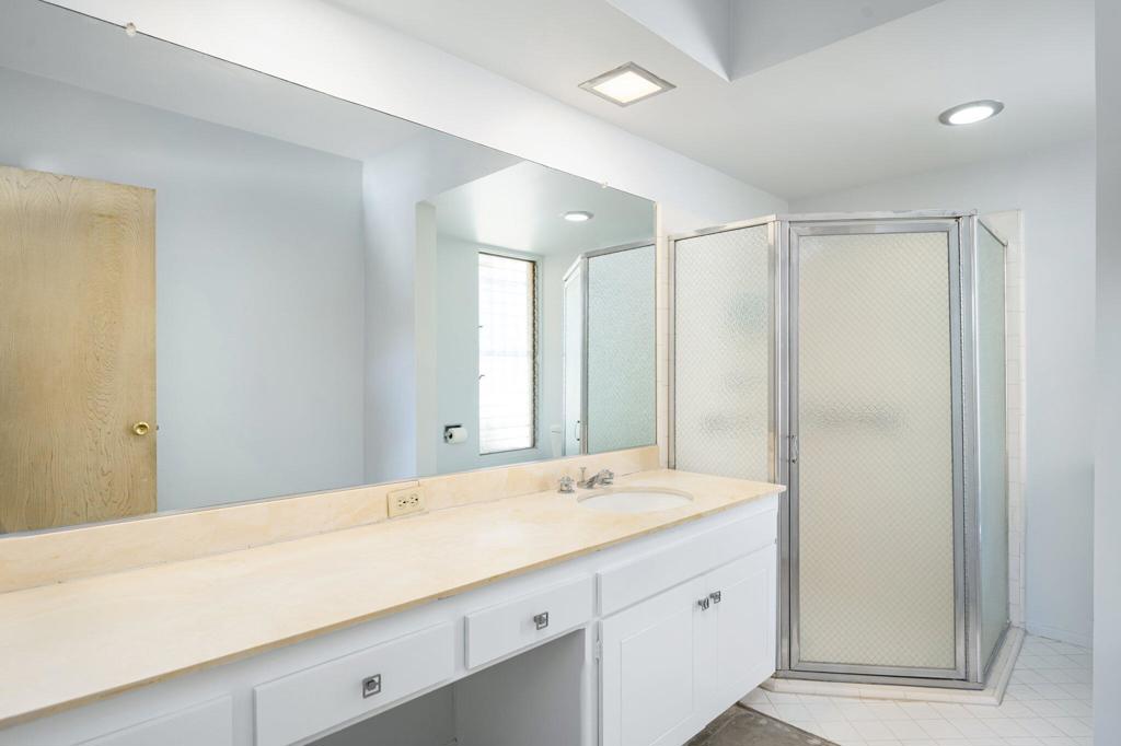 1333 E Deepwell Road