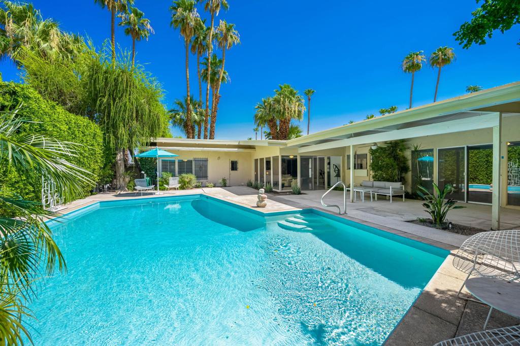 1333 E Deepwell Road