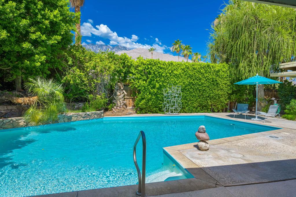 1333 E Deepwell Road