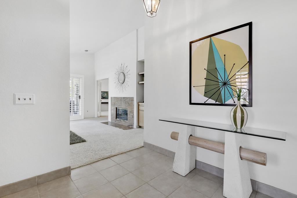 43772 Calle Las Brisas W
