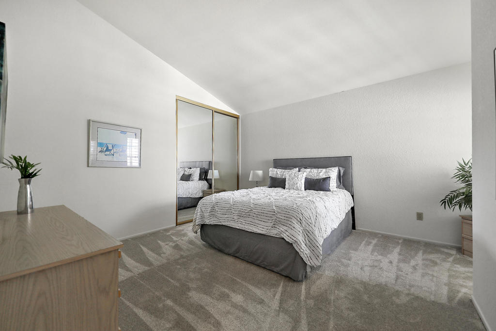 43772 Calle Las Brisas W