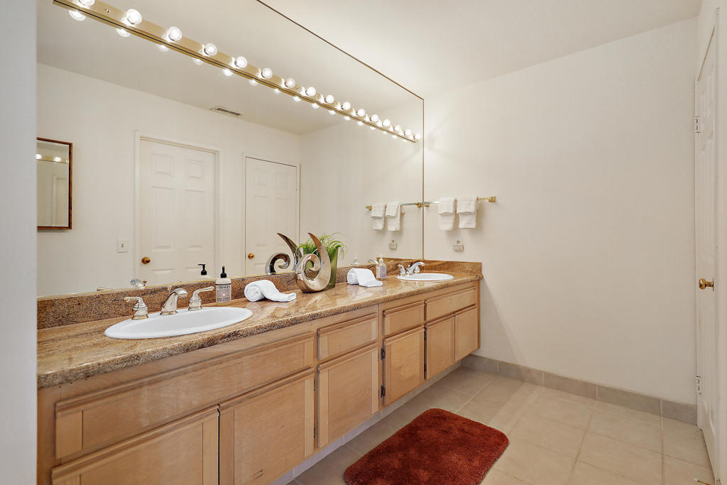 43772 Calle Las Brisas W