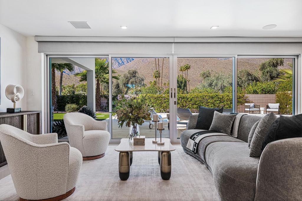 2355 S Yosemite Drive