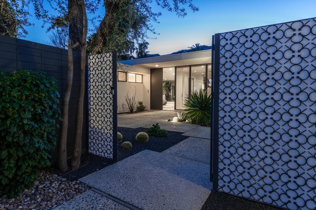 2355 S Yosemite Drive