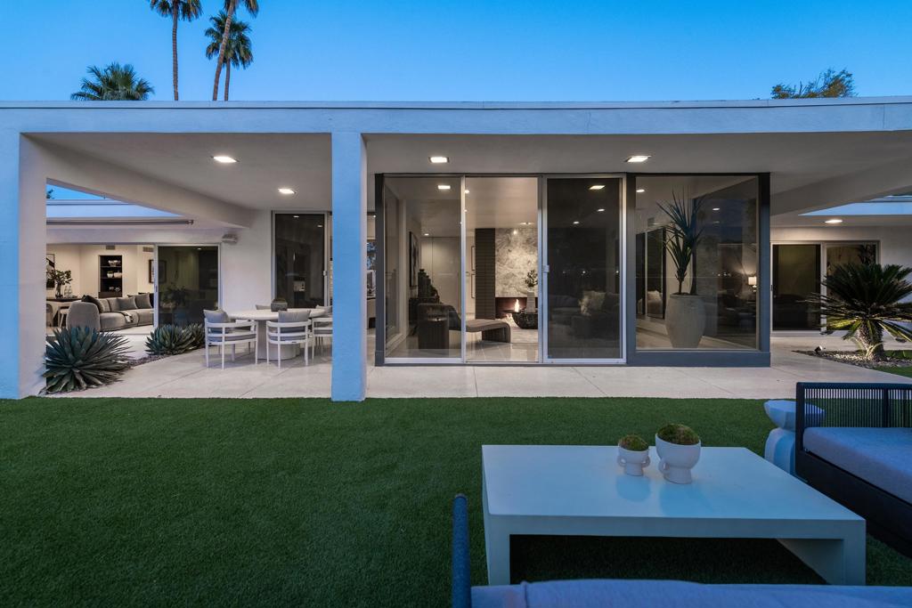 2355 S Yosemite Drive