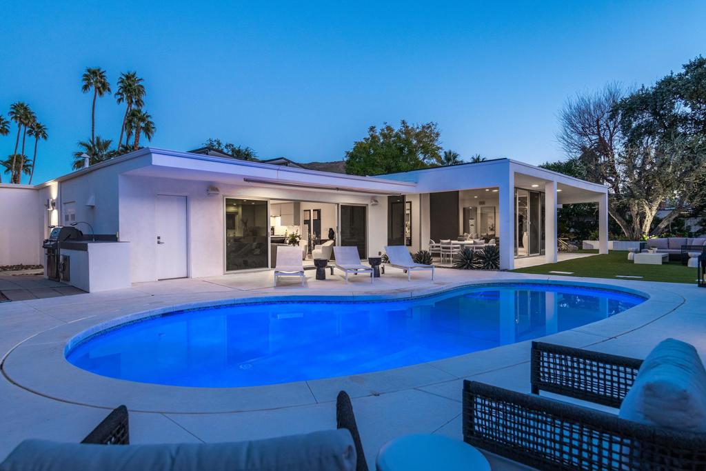 2355 S Yosemite Drive