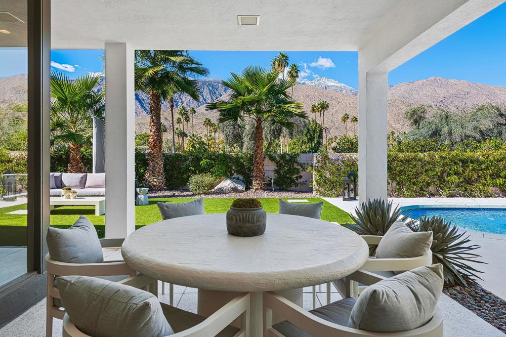 2355 S Yosemite Drive