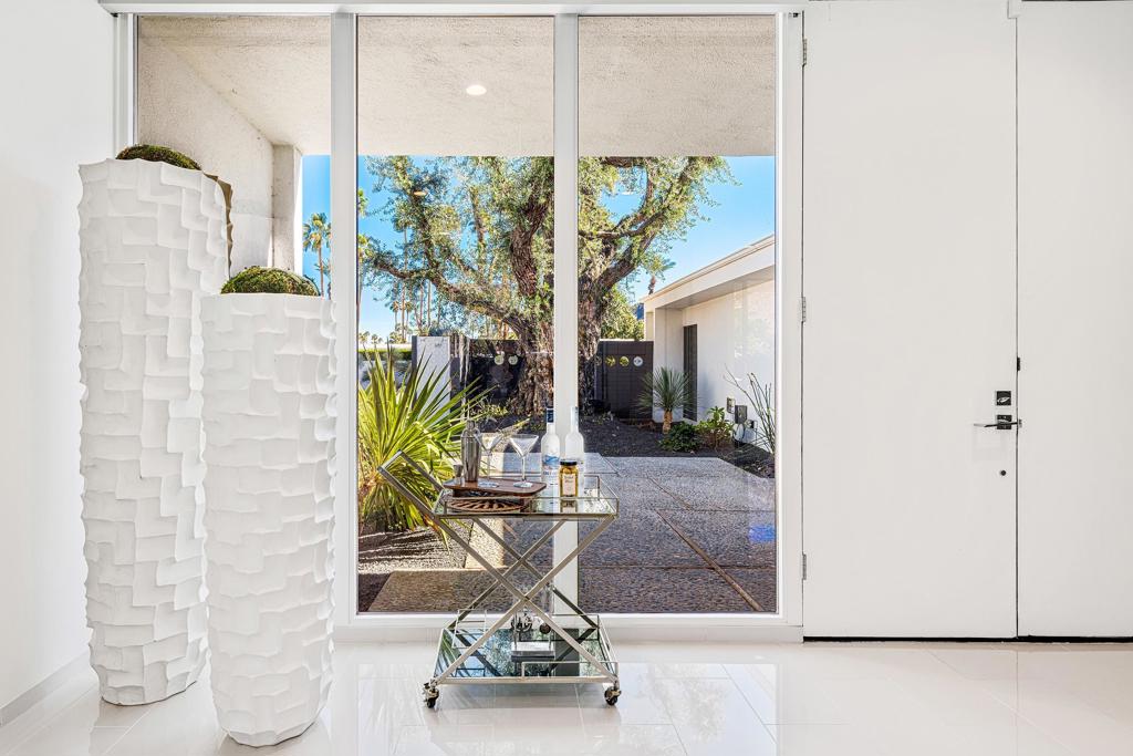 2355 S Yosemite Drive