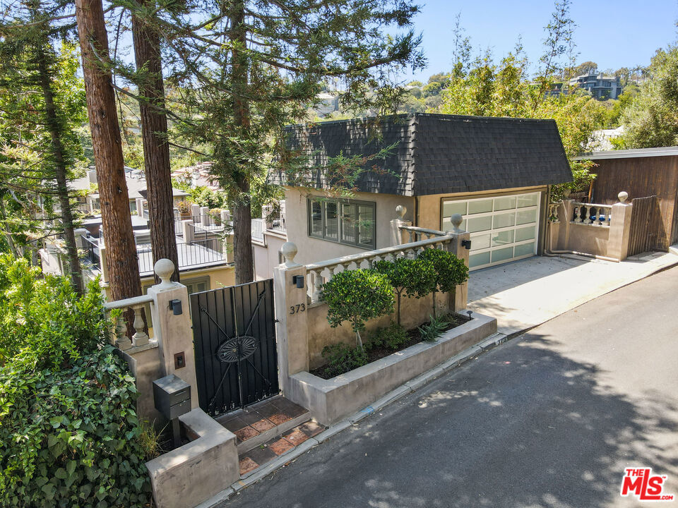 373 MESA Road