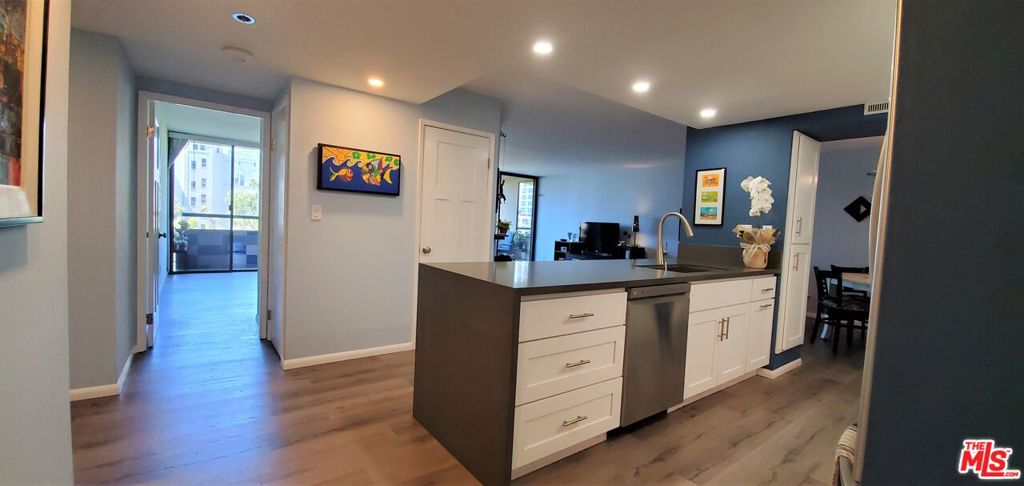 600 W 9th Street Unit: 914