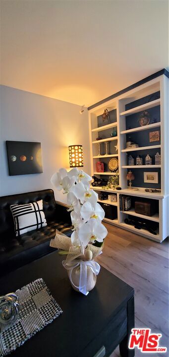 600 W 9th Street Unit: 914