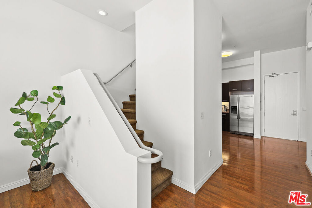 238 S Arroyo Unit: 415