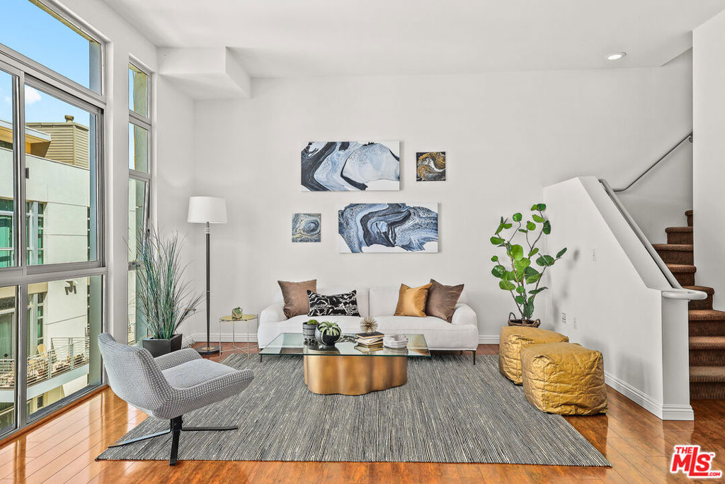 238 S Arroyo Unit: 415