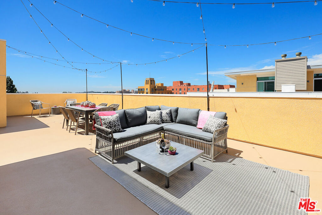 238 S Arroyo Unit: 415