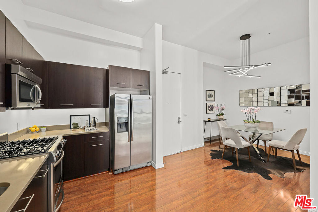 238 S Arroyo Unit: 415