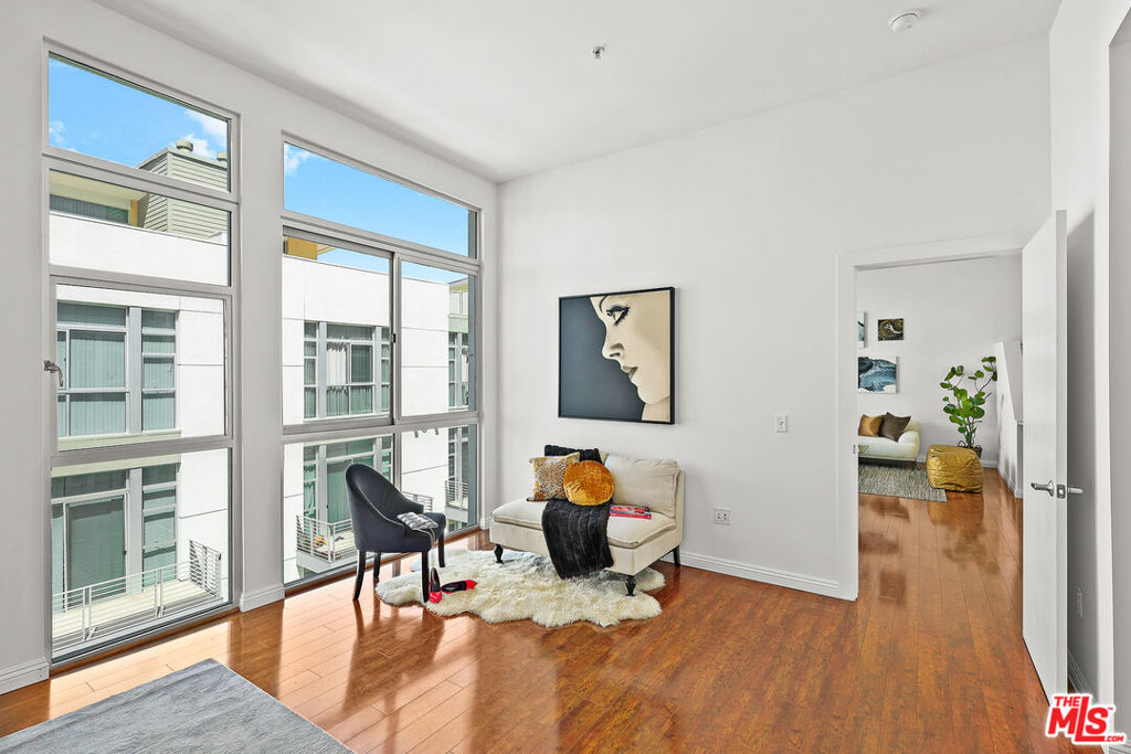 238 S Arroyo Unit: 415