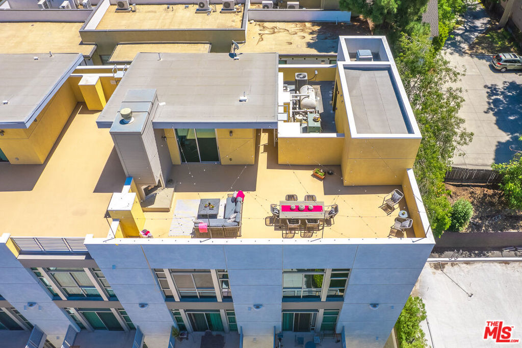 238 S Arroyo Unit: 415