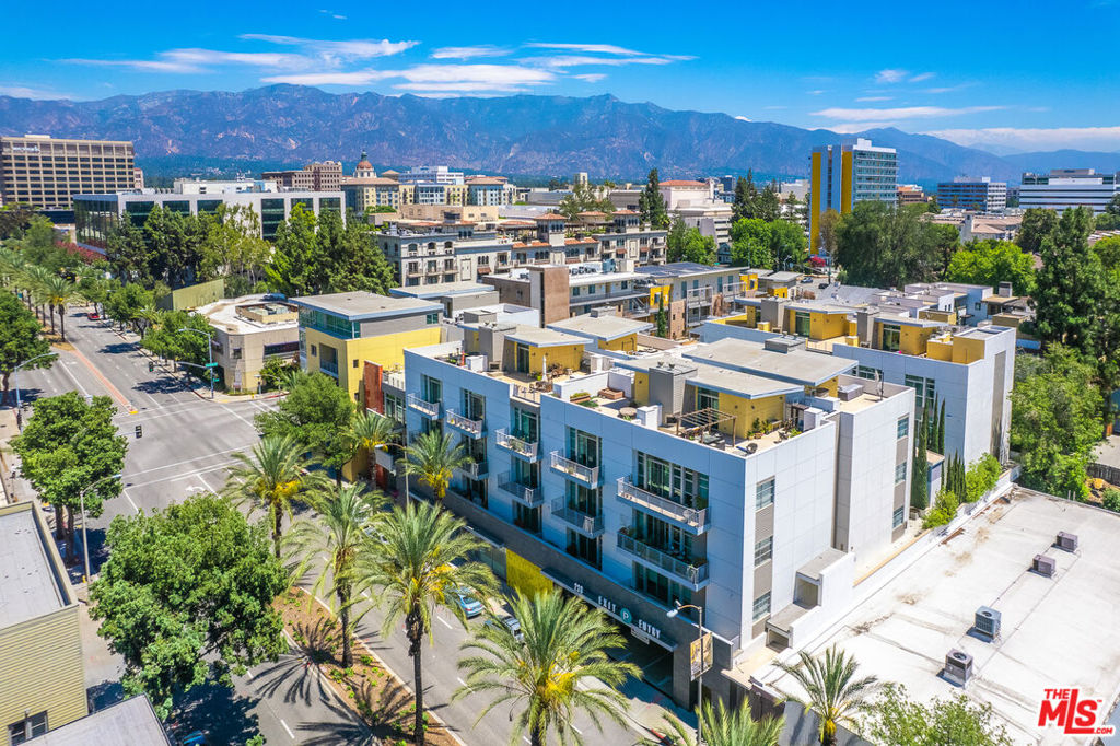 238 S Arroyo Unit: 415