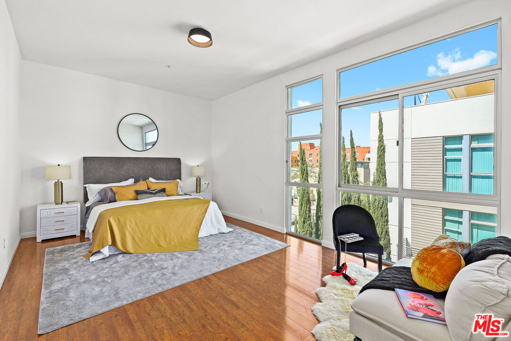 238 S Arroyo Unit: 415