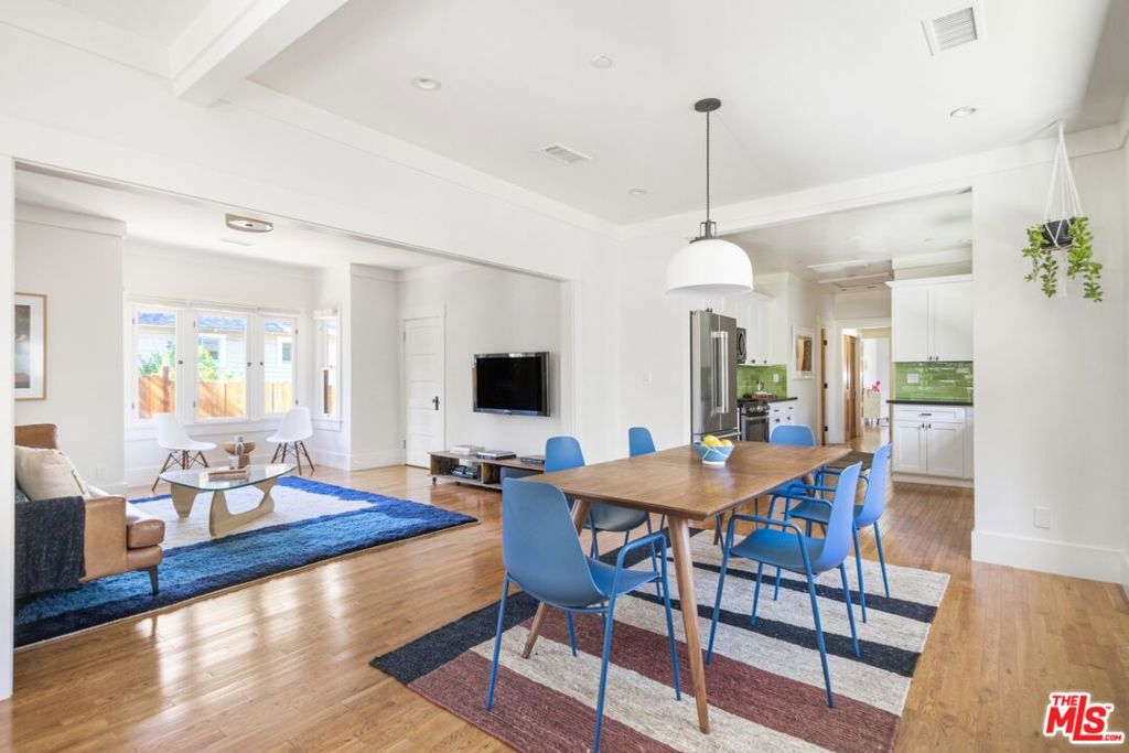 744 N Catalina Avenue