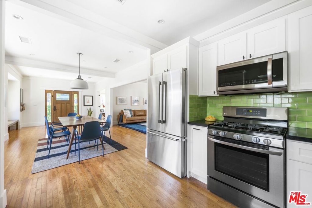 744 N Catalina Avenue