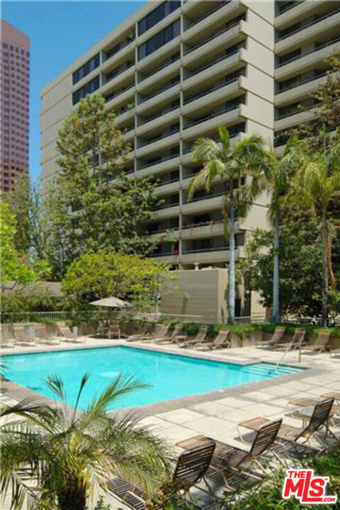 600 W 9Th Street Unit: 503