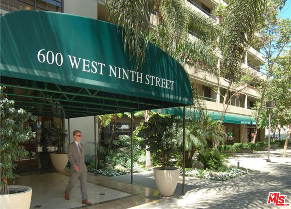 600 W 9Th Street Unit: 503