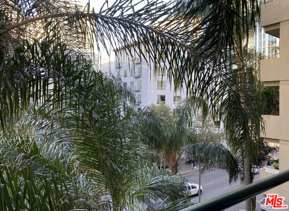 600 W 9Th Street Unit: 503