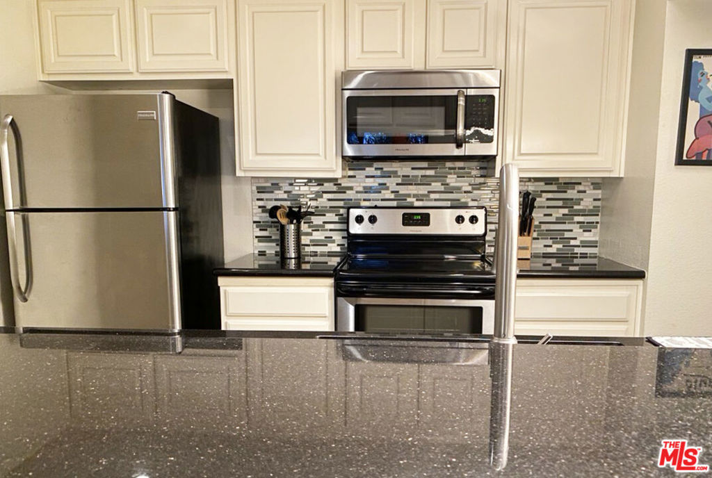 600 W 9Th Street Unit: 503