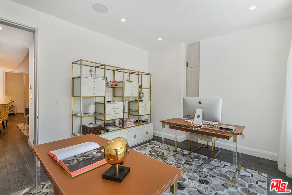 732 Huntley Drive Unit: 1