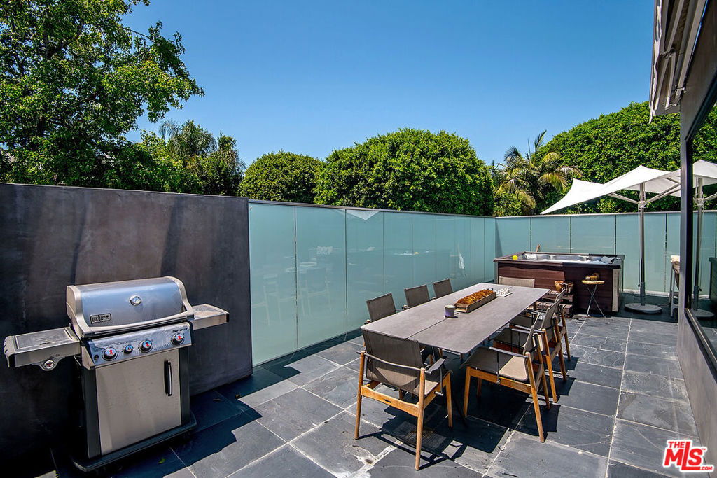 732 Huntley Drive Unit: 1